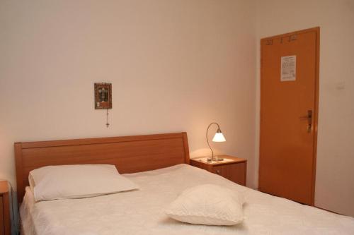 Rooms by the sea Vrboska (Hvar) - 4600, Vrboska (zdjęcie 9)