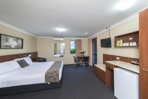 Rocky Resort Motor Inn image 58