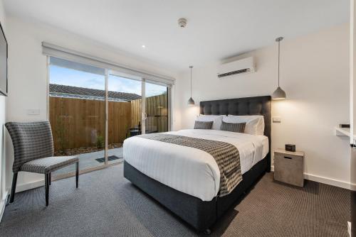 Melbourne Airport Motel near Melbourne Airport