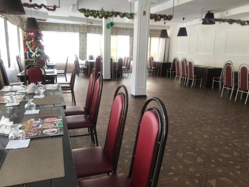Restauracja, Nuri Hotel Стадион in Karagandy