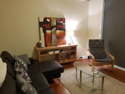 Hotels Near After The Tears Elsternwick Restaurant And Bar - 