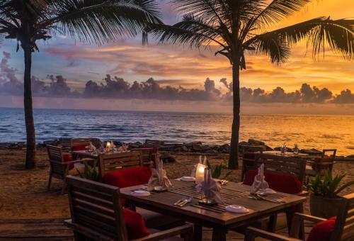 Restaurant, Taj Green Cove Resort and Spa Kovalam in Samudra Beach