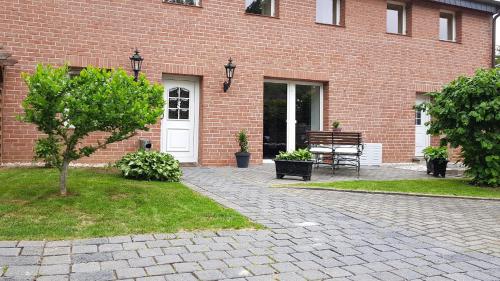 B&B Querfurt - Zimmervermietung BredyGbR - Bed and Breakfast Querfurt