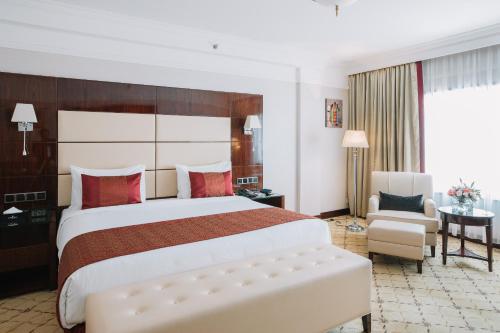 Golden Tulip Addis Ababa Golden Tulip Addis Ababa is conveniently located in the popular Addis Ababa area. The hotel offers guests a range of services and amenities designed to provide comfort and convenience. Free Wi-Fi in a