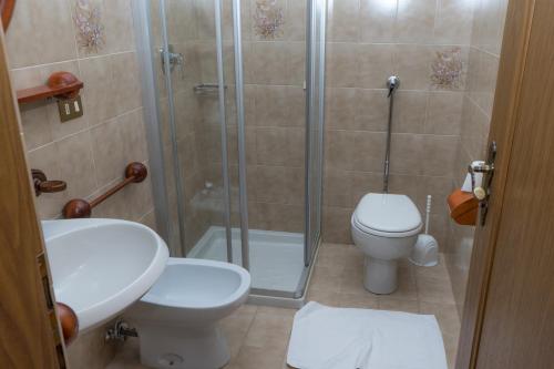 Hotel Fiames - image 3