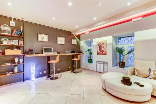 Moomidol Hostel - image 6