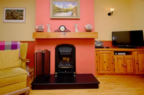 Cottage 108 - Cleggan in Cleggan