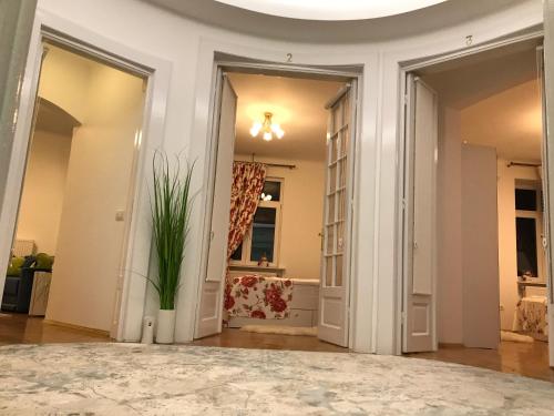 VICTORIA LUXURY APARTMENT 3