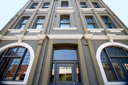 Vulcan Hotel Sydney - image 8