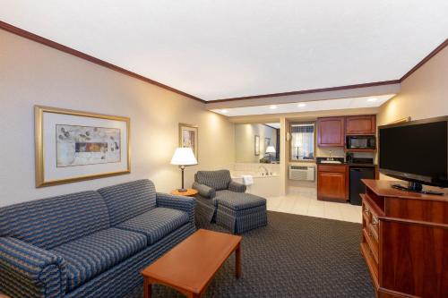 Ramada by Wyndham Midtown Grand Island