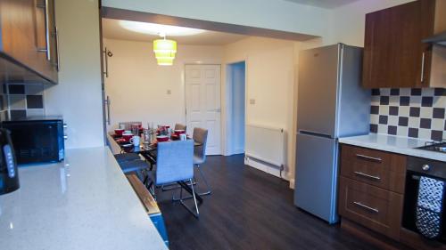 Ur City Pad - 4 bedrooms - 4 bathrooms - Somerset House - image 9