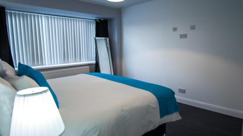 Ur City Pad - 4 bedrooms - 4 bathrooms - Somerset House - image 2