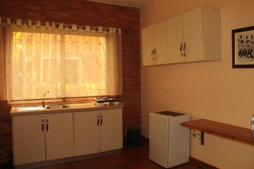 kuhinja, Saltek Forest Cottages in Masindi