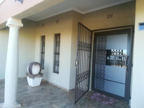 Girlie's bed and breakfast in Kopong