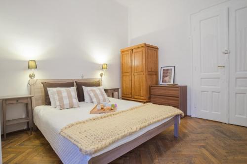 Roller Aparthotel Room Type - Double Room