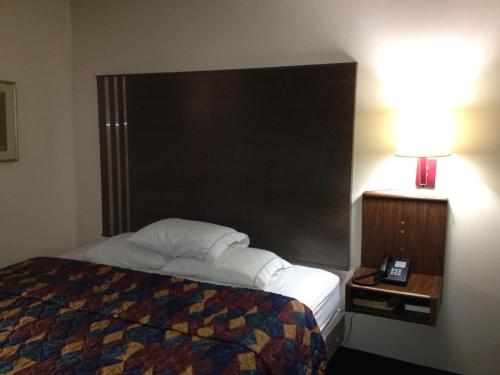 Classic Inn Early Photo 21