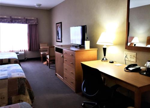 Double Room with Three Double Beds