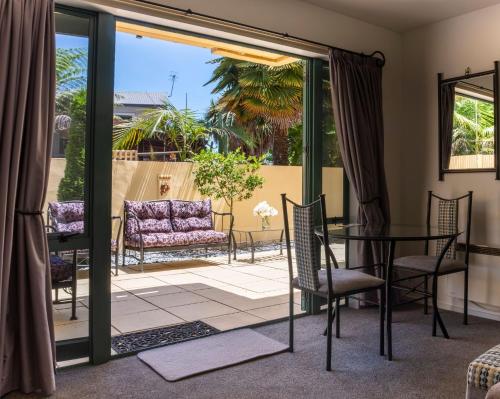 Tuscany Gardens Motor Lodge - Accommodation - Nelson