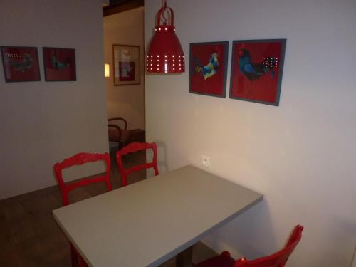 Appartements Les Loges les Remparts - image 8
