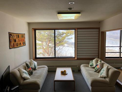 First Tracks Madarao – Iiyama, MS