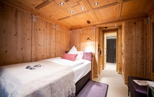 Single Room Chalet Style image 5