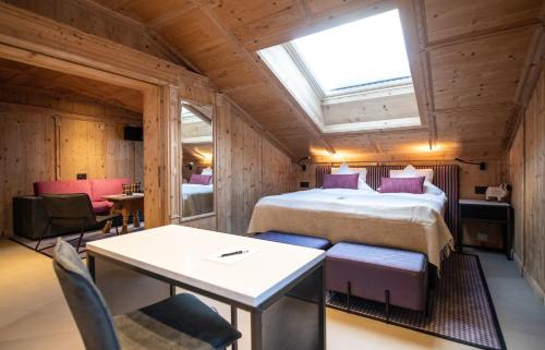 room detail thumbnail 0