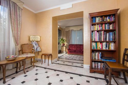 Hotel Arco Di Travertino, Řím (fotografie 5)