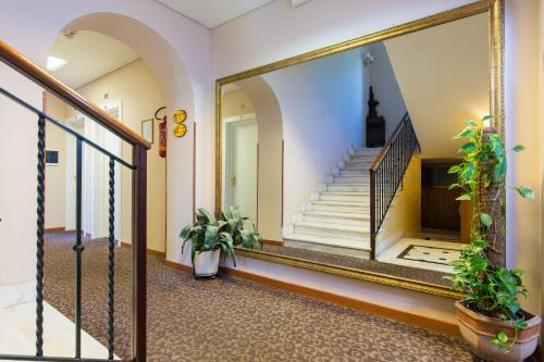 Hotel Arco Di Travertino - image 3