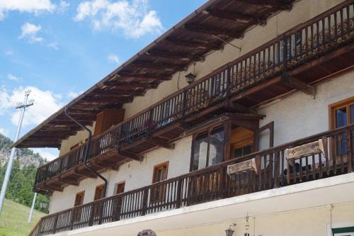 Cadin Apartment - image 7