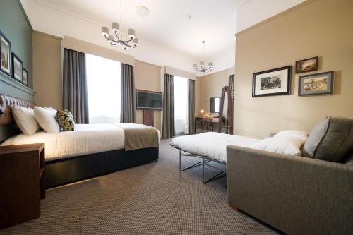 Innkeeper's Lodge Chester Christleton - image 13