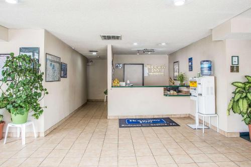 ล็อบบี้, โร้ดเวย์ อินน์ (Rodeway Inn) in เบดฟอร์ด (PA)