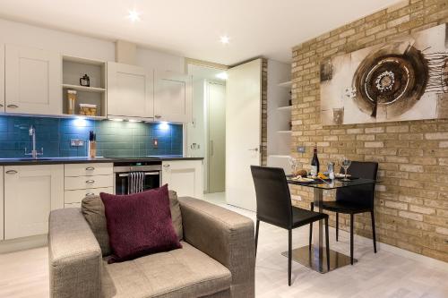 Farringdon Serviced Apartments, , London