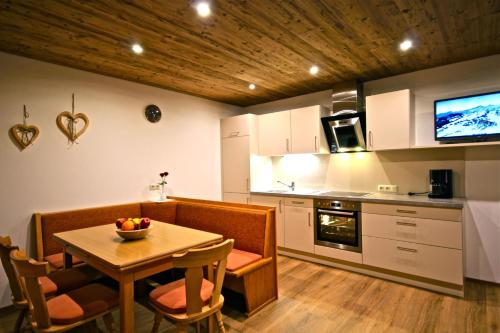 ห้องครัว, Haus Roswitha in ดามูลส์