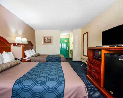 Econo Lodge - Prattville