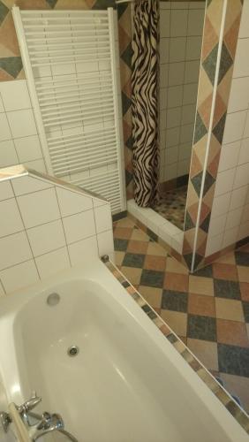 Haus Wastl - Apartment - Russbach am Pass Gschütt