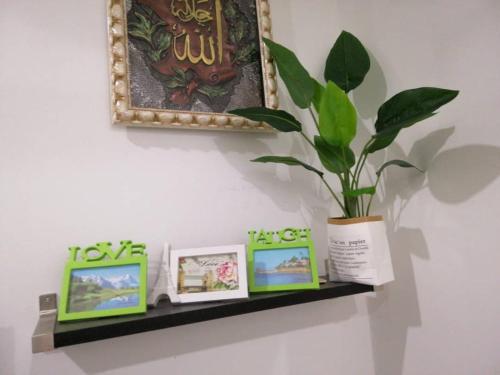 The Seroja Homestay Gong Badak - image 2