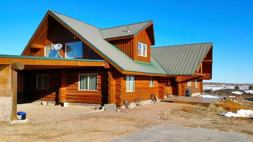 Horsehead Mountain Lodge, Stunning Log Cabin with Amazing Views 