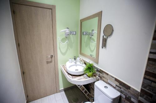 Bloom Inn Madrid - image 10