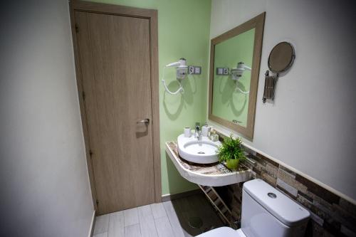 Bloom Inn Madrid - image 8
