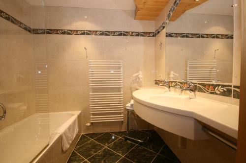 Alpenhotel Neuwirt - image 7