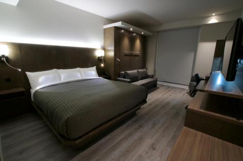 174730323 Hôtel & Suites Normandin Lévis