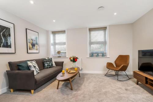 Executive Apartments - image 2