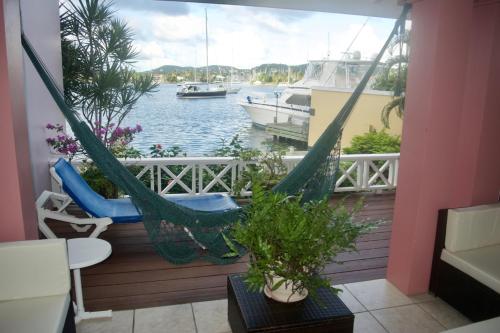 Fasilitas, The Harbour in Rodney Bay