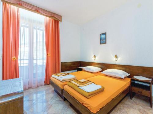  Three-Bedroom Apartment in Povile in Povile