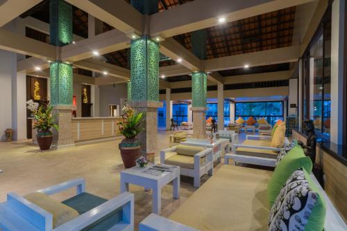 Lobby, The Briza Beach Resort in Khao Lak