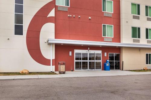 Motel 6-Poplar Bluff, MO