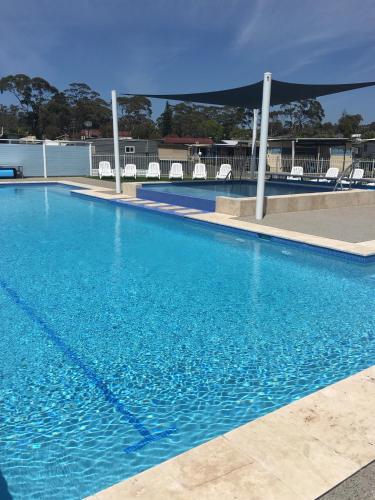Exterior view of Lakeside Cabins & Holiday Village