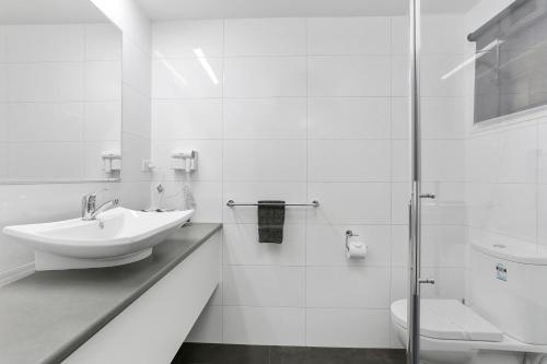Comfort Inn Warrnambool International Room Type - Standard Queen Room