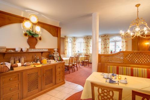 Food and beverages, Hotel-Restaurant Mayerhofer in Aldersbach