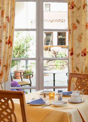 Food and beverages, Hotel-Restaurant Mayerhofer in Aldersbach